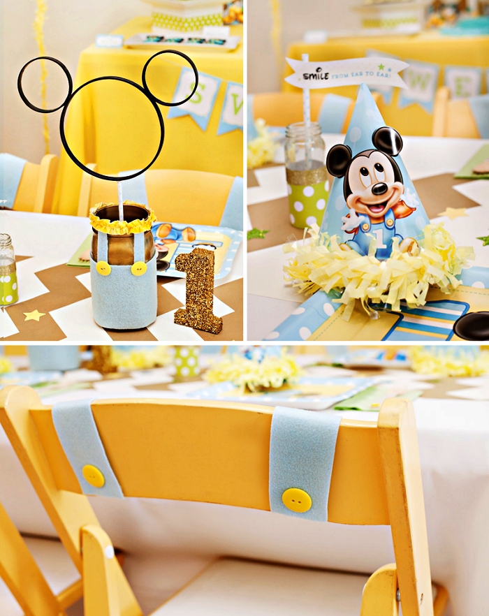 déco de table theme anniversaire mickey mouse en bleu clair et jaune, centre de table bocaux mickey mouse personnalisés