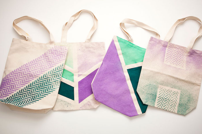 Coloré motif pour sac cabas, tuto sac de plage, tuto panier tissu, idee couture, dessiner sur son sac et faire un motif a l'aide de pochoir