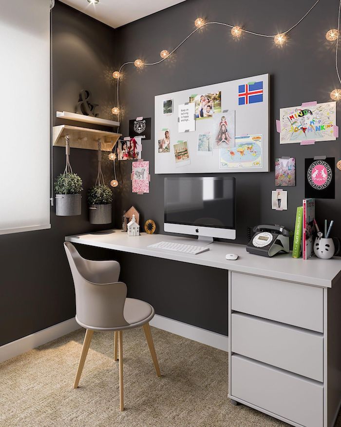 Mur gris foncé et bureau gris claire, cool idée aménagement coin decoration bureau à domicile, simple idée pour bien décorer