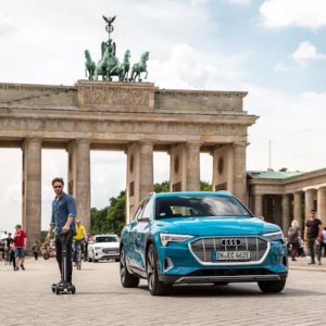 Audi dévoile E-Tron Scooter, sa nouvelle trottinette hybride