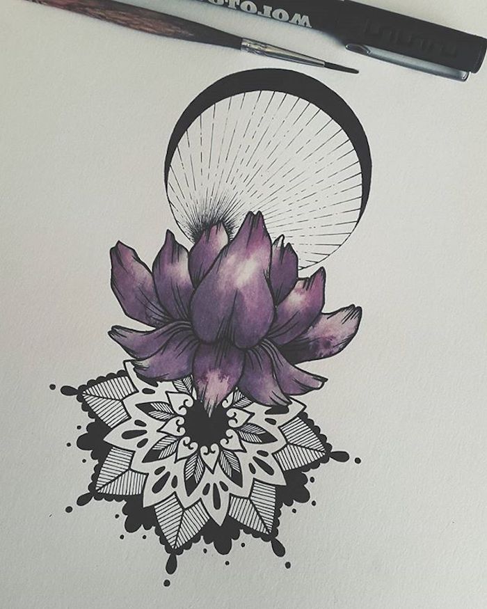 Violet lotus tatouage thailandais, quelle est la signification du lotus, original dessin fleur, la lune et mandala