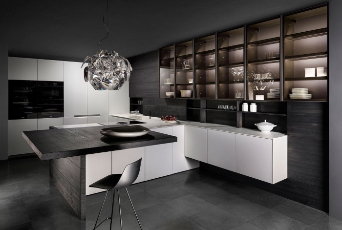 design intérieur moderne dans une cuisine aux murs foncés avec meubles blanc mat, déco cuisine noir mat