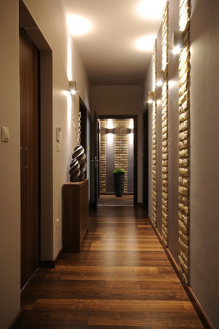 Idée déco couloir étroit, couleur peinture pour couloir étroit, simple idée aux couleurs naturelles chaudes