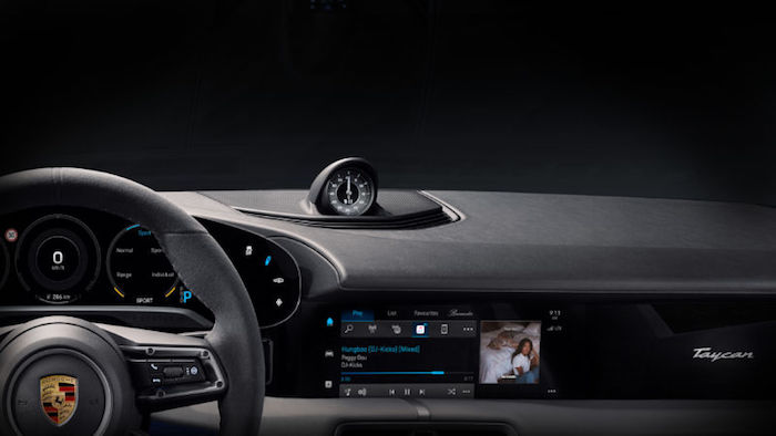 Porsche annonce que sa future voiture électrique Taycan intégrera Apple Music à son bord