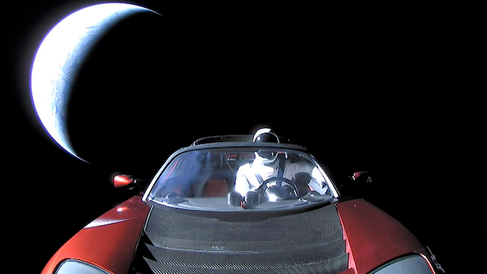 Le projet de l'astronaute artificiel Starman est la vitrine médiatique de SpaceX et sa fusée Falcon Heavy d'Elon Musk