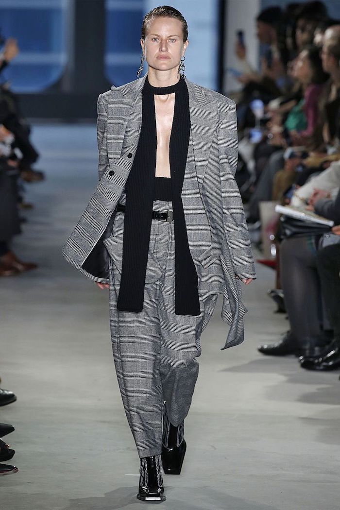 Femme gris tailleur, tenue chic femme, comment bien s'habiller, mode femme 2019