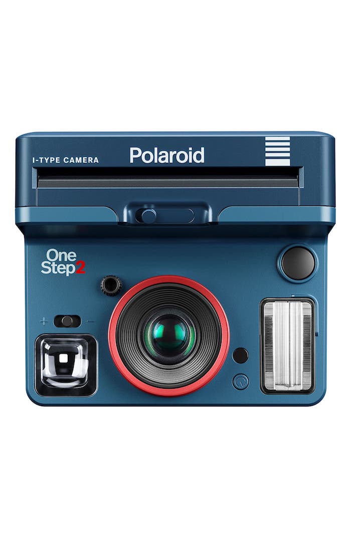 Appareil photo instantané marque Polaroid en collaboration avec Stranger Things, idée cadeau couple, coffret cadeau couple amoureux
