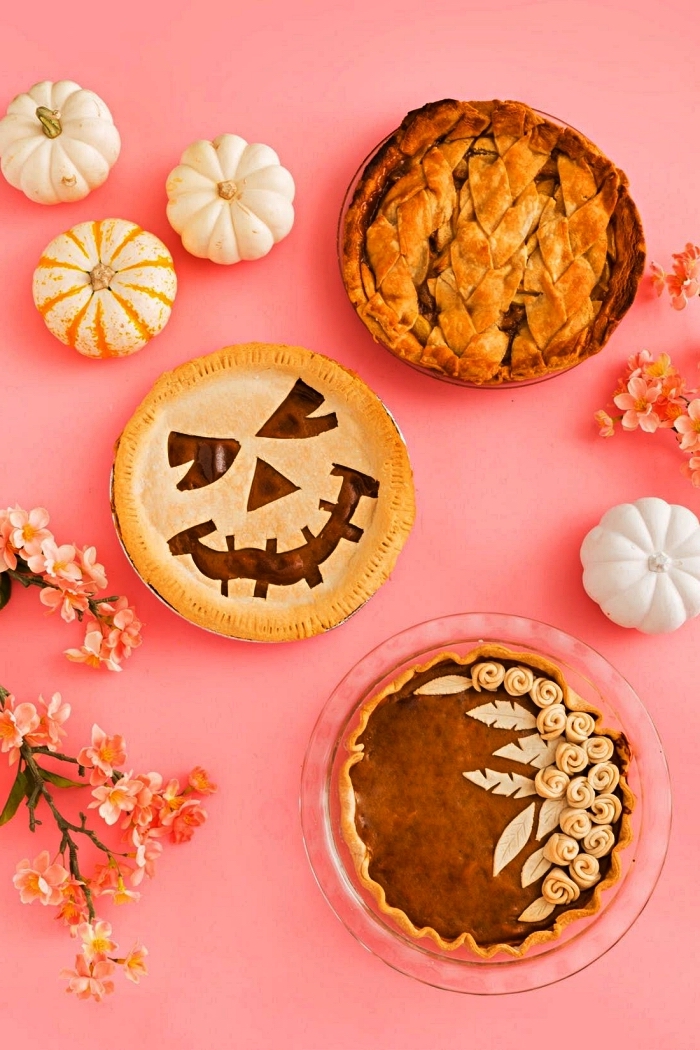 comment décorer une tarte à la citrouille pour halloween, deco gateau halloween en pâte brisée