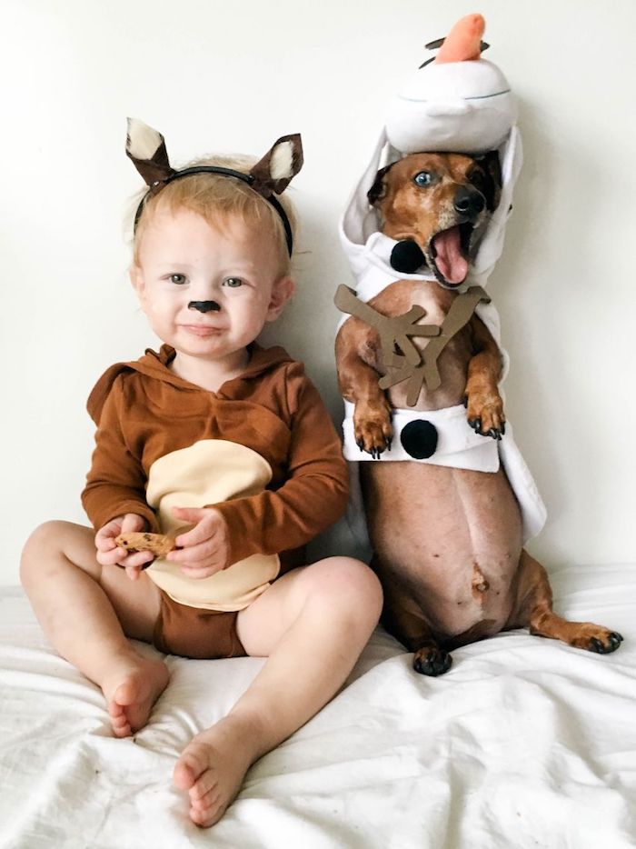 Bébé et chien adorable déguisement cerf et Olaf, La reine de neige deguisement halloween garcon, idée comment se déguiser bien