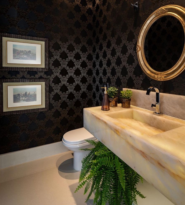 exemple de decoration wc moderne, modèle papier peint imperméable pour salle de bain, déco toilette avec plantes