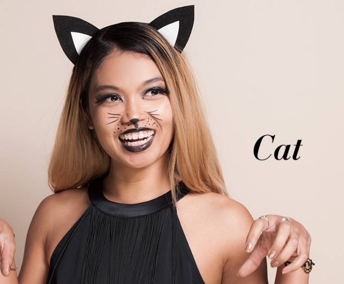 idée maquillage carnaval facile à faire, exemple de makeup chat avec rouge à lèvre noir et eyeliner en forme de moustaches