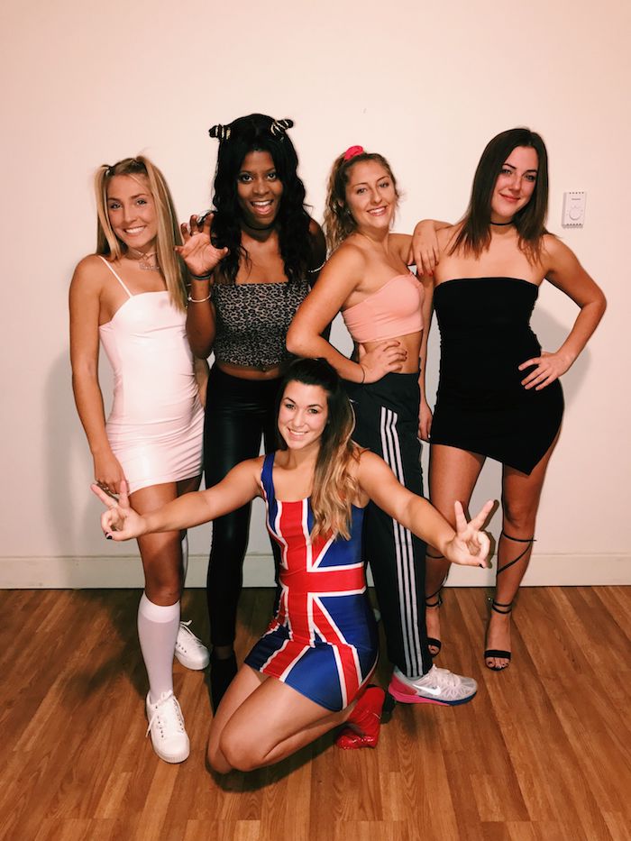 Spice Girls tenue de groupe, comment s'habiller à la mode année 90, look année 90 inspiration Spice girls déguisement pour 5 amies 