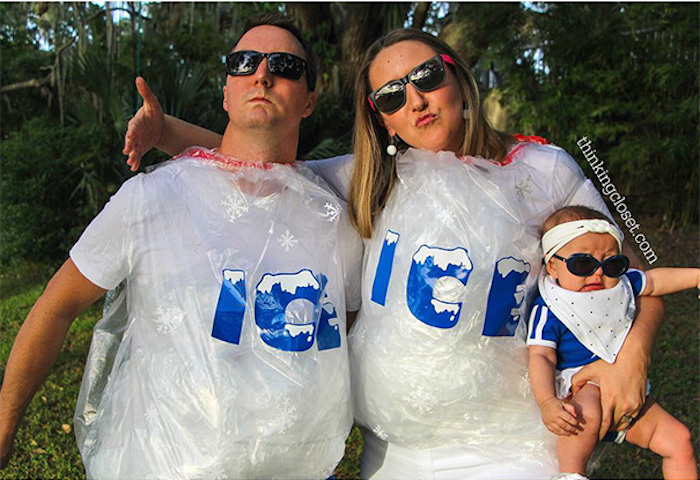 Couple avec bébé pour faire ice ice baby, deguisement groupe, déguisement facile pour amis ou couple