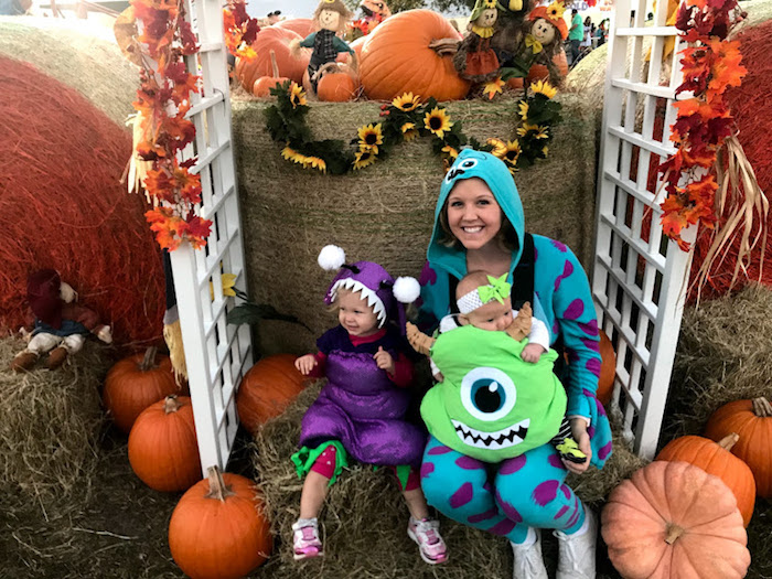 Monstres et cie deguisement princesse ou monstre, choix enfant 3 ans et bébé déguisé comme le monstre vert, déguisement halloween pour bébé