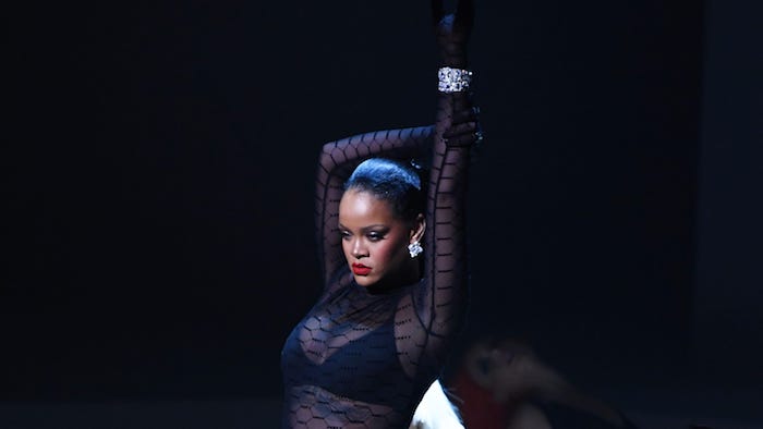 Rihanna a organisé un véritable spectacle pour le défilé de la nouvelle collection de sa marque Savage X Fenty
