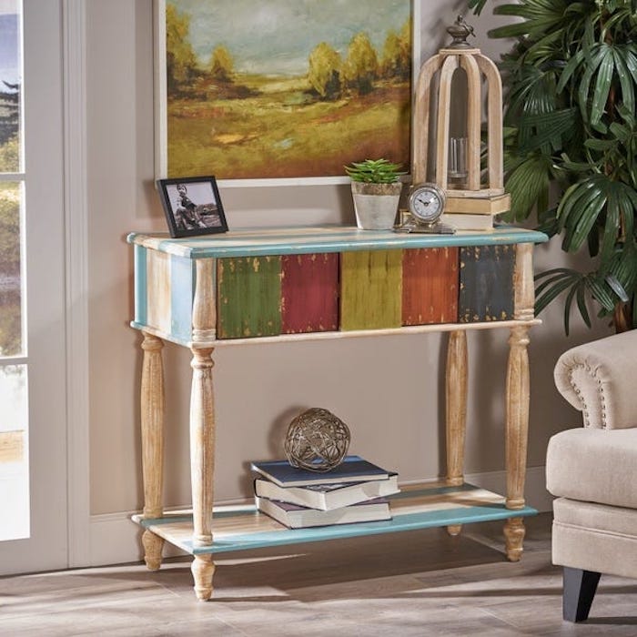Idée pour relooker un meuble en chene, peindre un meuble en bois, vintage meuble table decorative coloré 