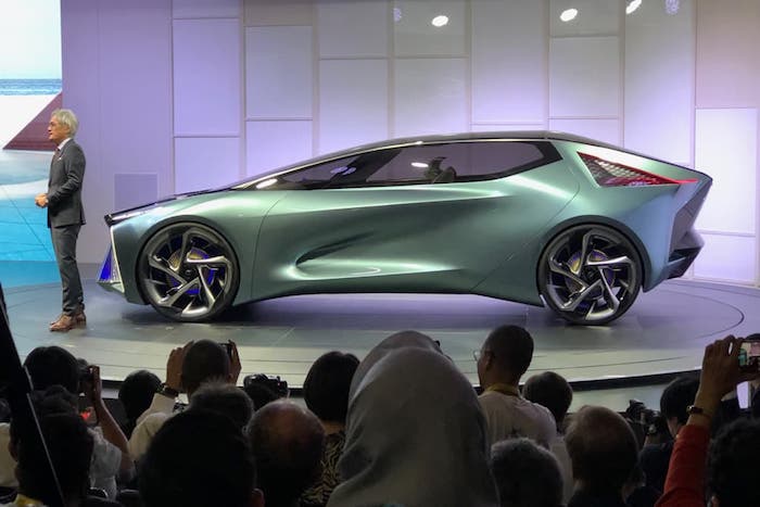 Lexus présent ses premières voitures électriques, conception d'une automobile moderne