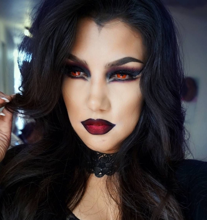 technique de maquillage halloween vampire avec lentilles à couleur rouge, exemple de makeup lèvres à effet ombré