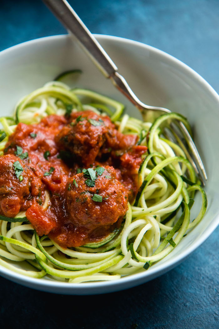recette spaghetti courgette aux boules de viande à la sauce tomate façon bolognaise, recette facile et rapide pour le soir