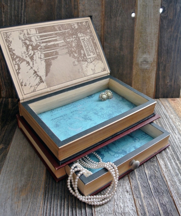 idée boite de rangement carton décorative, que faire avec ses vieux livres, modèle boîte à bijoux à faire soi-même