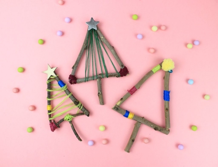 modèle de sapin bois flotté à fabriquer soi-même, activité manuelle Noël pour petits, diy mini arbres de Noël en branches bois