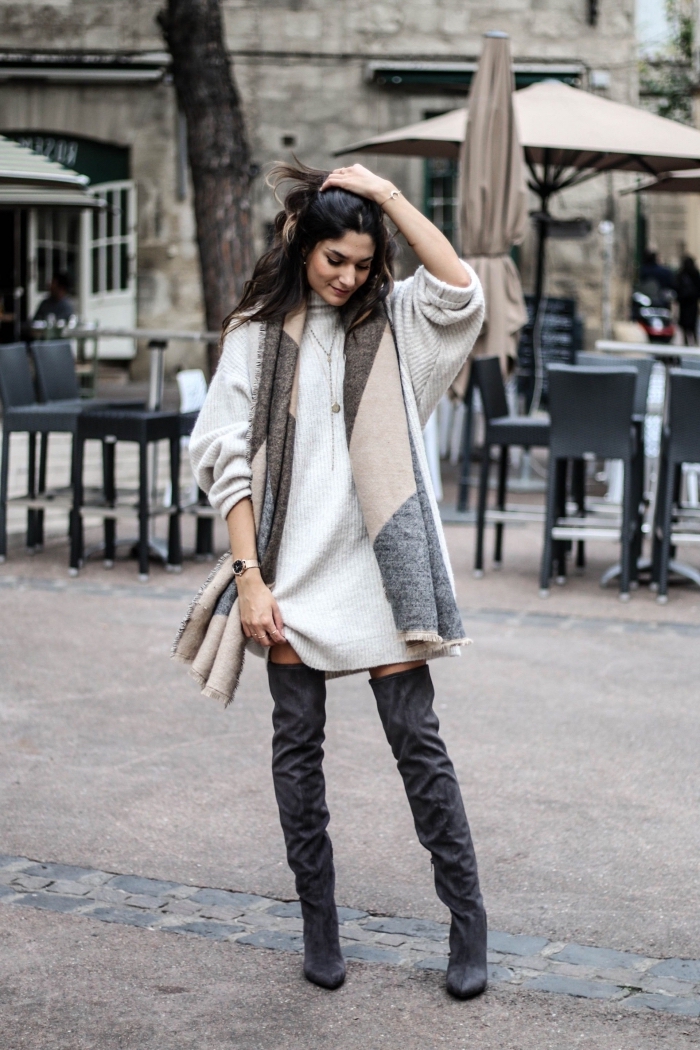 comment bien s'habiller en hiver 2019 femme, avec quelle couleur combiner le gris dans une tenue femme chic hiver
