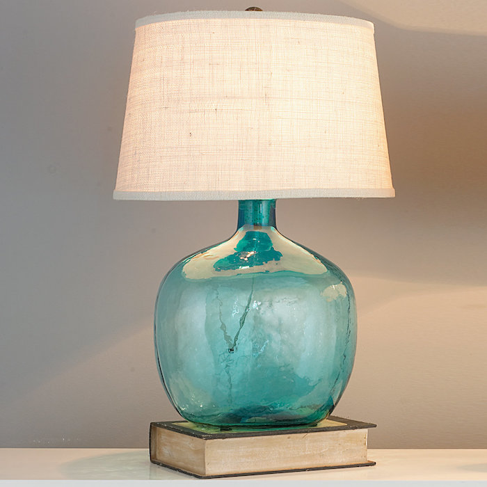 Aigue-marine bouteille transparente en lampe dans la chambre à coucher, dame jeanne verre, comment décorer la salle de séjour