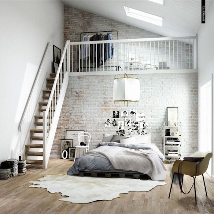 Chambre blanc et gris, peindre une chambre en deux couleurs, deux niveaux dans la chambre à coucher
