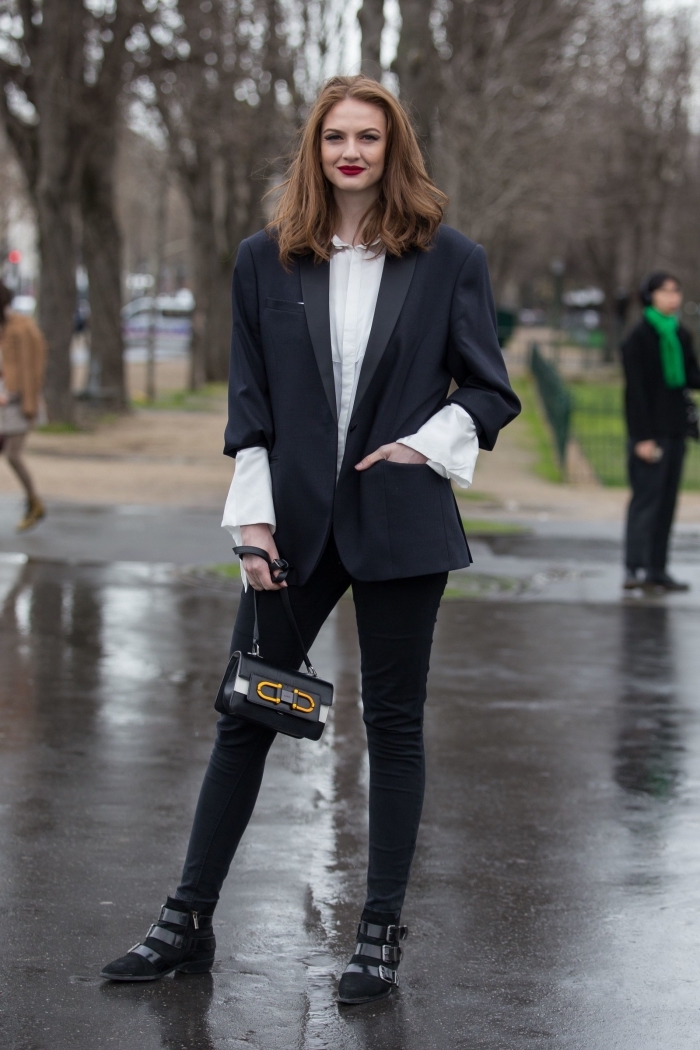 vêtements tendance mode 2019 blazer oversize, modèle de veste smoking femme oversize combiné avec chemise blanche