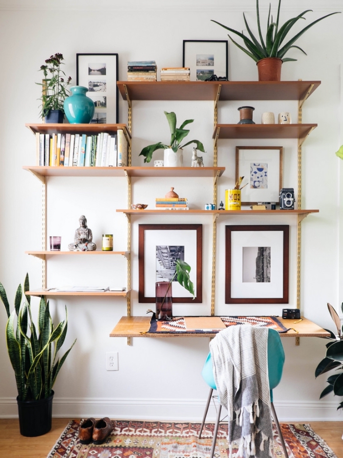 design coin de travail à domicile avec bureau maison en bois, modèle de bureau suspendu avec rangement mural
