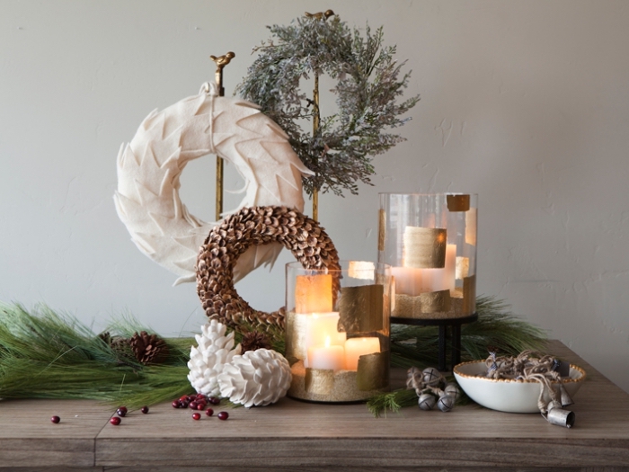 décoration de noel à fabriquer soi meme, objets décoratifs fait maison en forme de couronne de Noël blanc et marron 