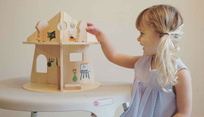 Maison poupées en bois, jouet cadeau a faire soi meme pour un anniversaire, cadeau bio original