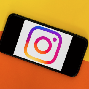 Instagram demandera désormais l'âge de ses nouveaux abonnés