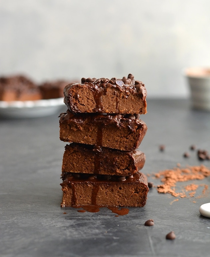 idée de brownies aux pépites de chocolat recette à base de pois chiches pour un gouter healthy