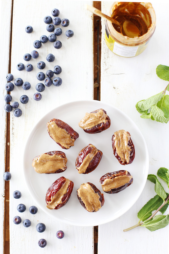 recette regime de gouter simple, bouchées de dattes farcies de beurre de cacahuete, alimentation saine