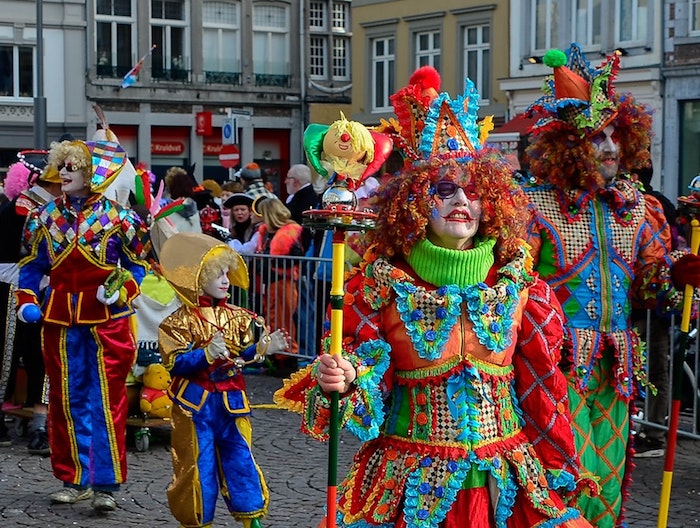 Bouffon costume france carnaval, fou du roi déguisement carnaval, idée de costume de carnaval