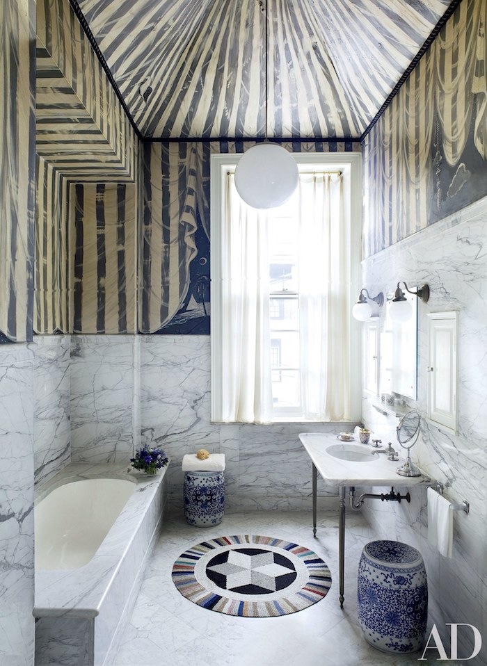 Industriel meuble lavabo, salle de bain design, fonctionnelle salle de bain en marbre belle, vase greque en bleu et blanc