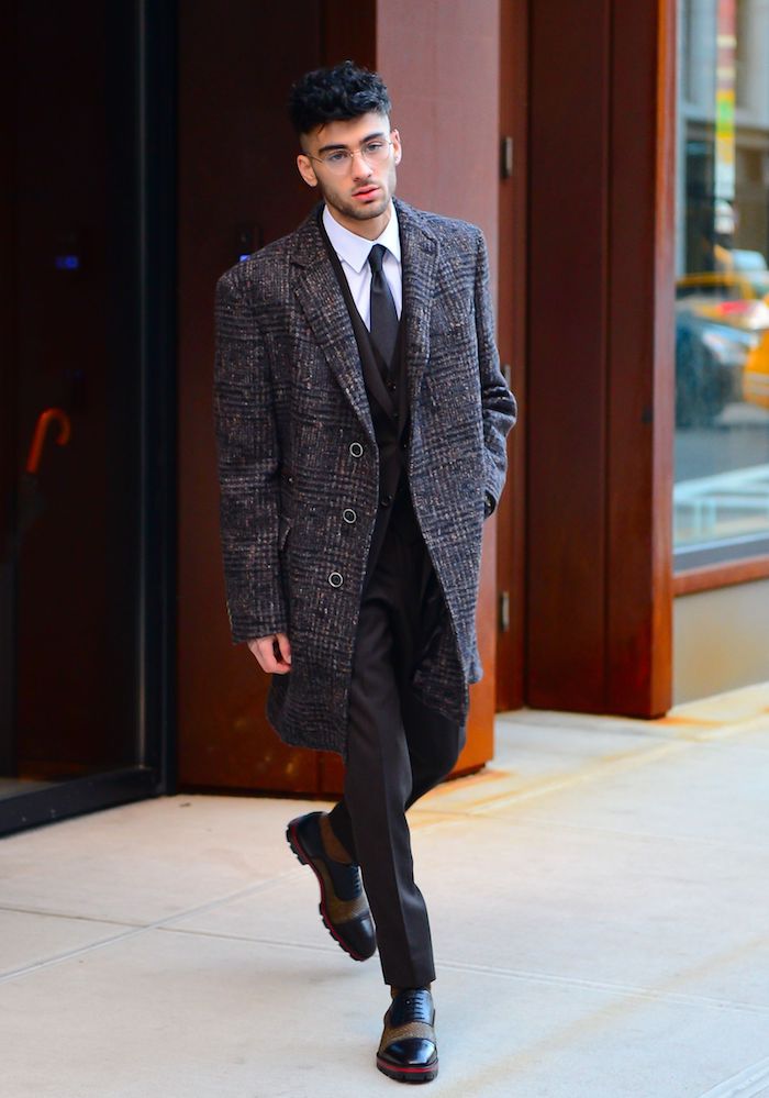 Manteau long homme stylé, tenue élégant costume avec cravate, comment bien s'habiller style homme