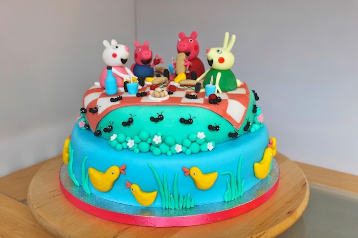 Gâteau PEPPA PIG 🐷 - Les Gâteaux De Lilou - Cake Design