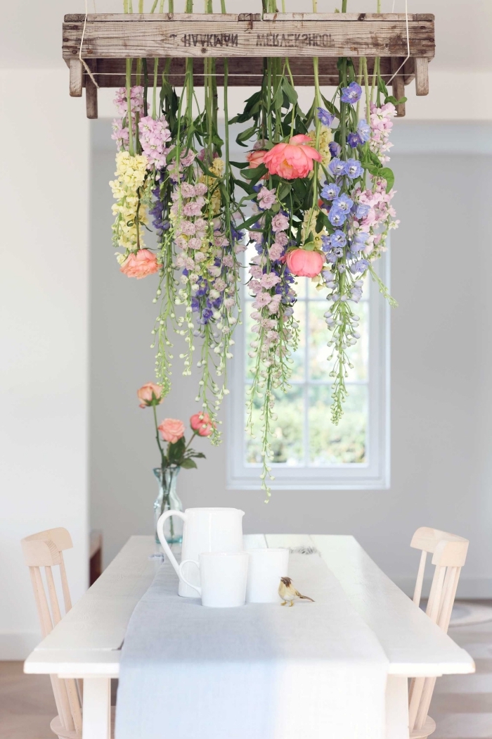support pour plantes d'intérieur à réaliser soi-même avec matériaux recyclés, diy suspension florale au dessus de table à manger