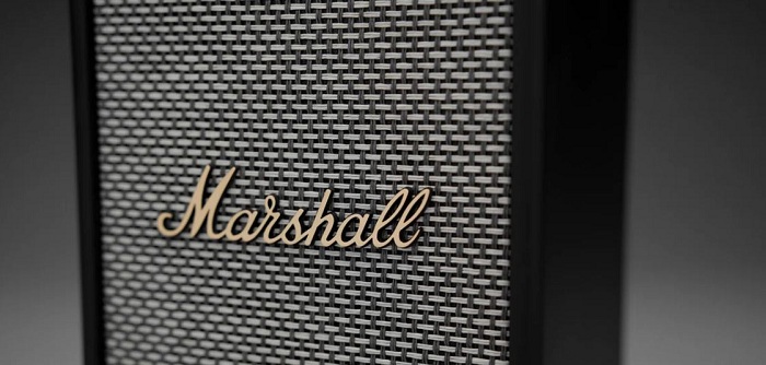 Marshall lance sa nouvelle enceinte bluetooth Uxbridge Voice compatible AirPlay 2 et Alexa