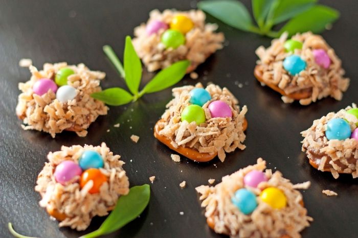 amuse-bouches faciles et rapide pour la fête de pâques, idée de recette nid de paques simple avec décoration bonbons
