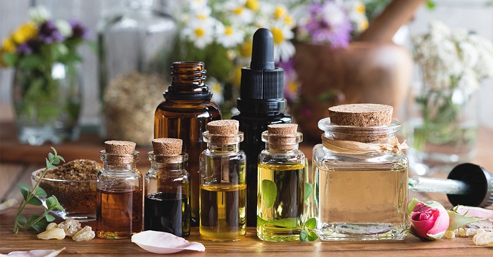 Les huiles essentielles pour purifier, assainir et parfumer sa maison
