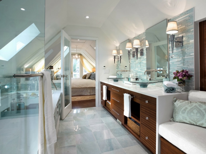Sous comble pièce aménagement original. déco petite salle de bain, inspiration design d’intérieur moderne