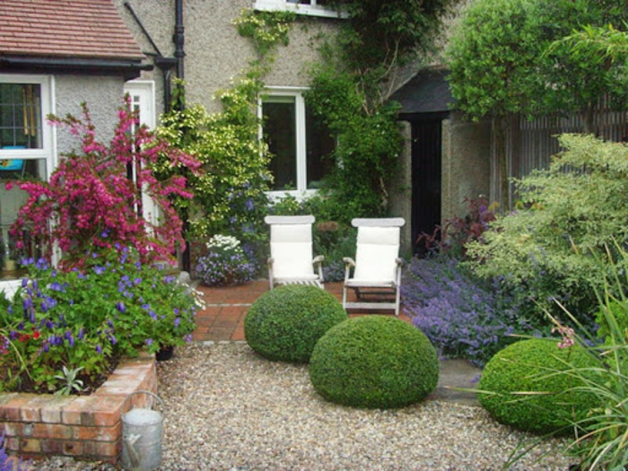 Belle décoration paysagiste idee jardin, bien organiser un coin terrasse aimable au jardin 