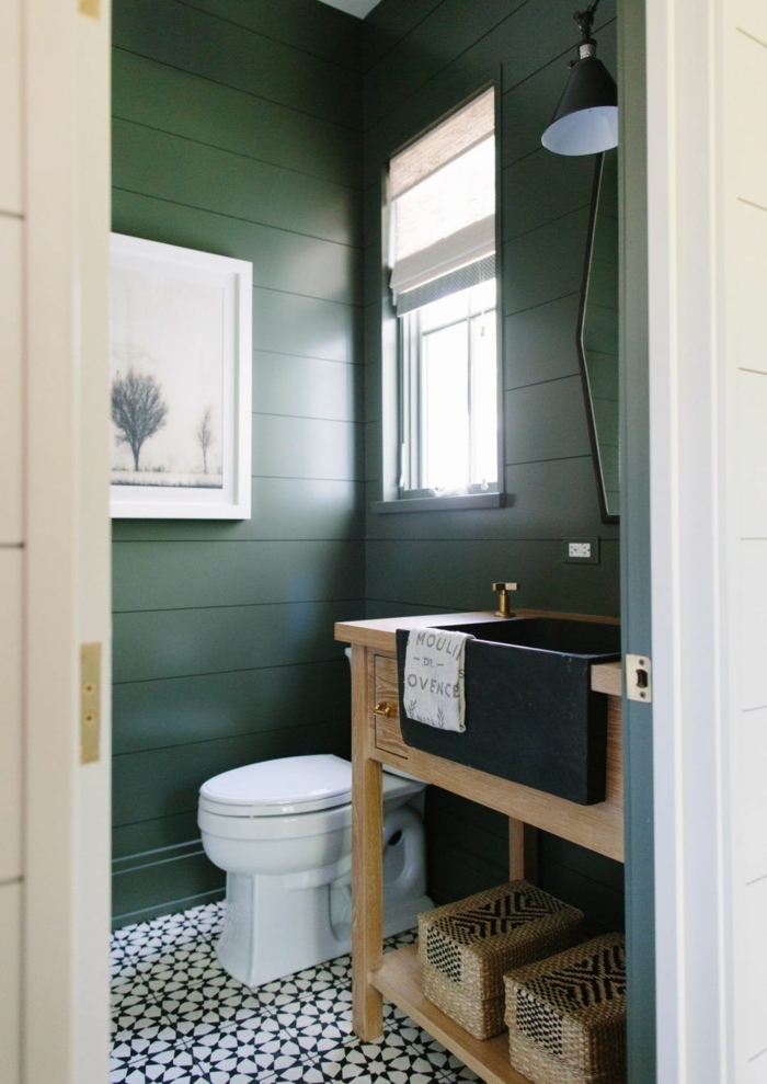 Petite salle de bain toilette simple meuble lavabo en bois modele de salle de bain, aménagement petite salle de bain verte