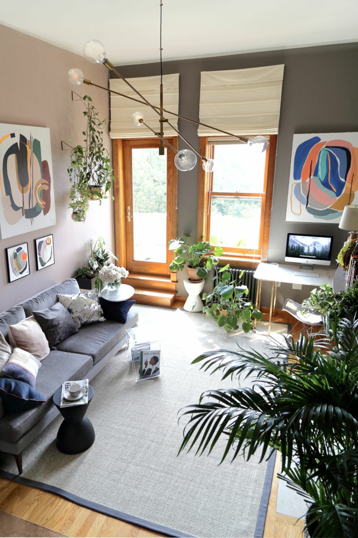 Beau salon avec parie office peintures abstraites, aménagement petit studio, decoration interieur appartement tendance 