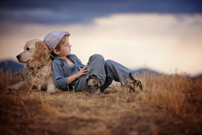 Enfant et son chien pelouse fond d'écran nature, les plus beau fond d'écran image cosy