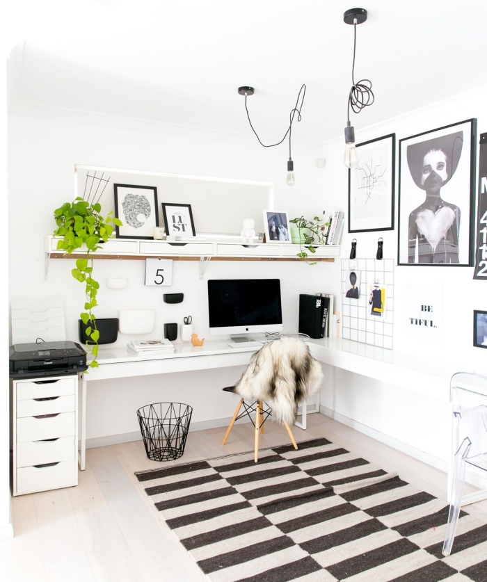 design bureau à domicile moderne en blanc et noir avec accents en vert, idées de décoration avec plante grasse retombante pour bureau