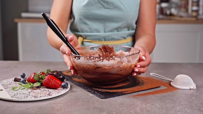 recette mousse chocolat noir avec aquafaba, dessert regime vegan simple sans cuisson à faire chez soi